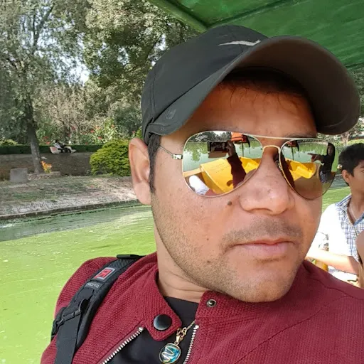 Mukund Thakur
